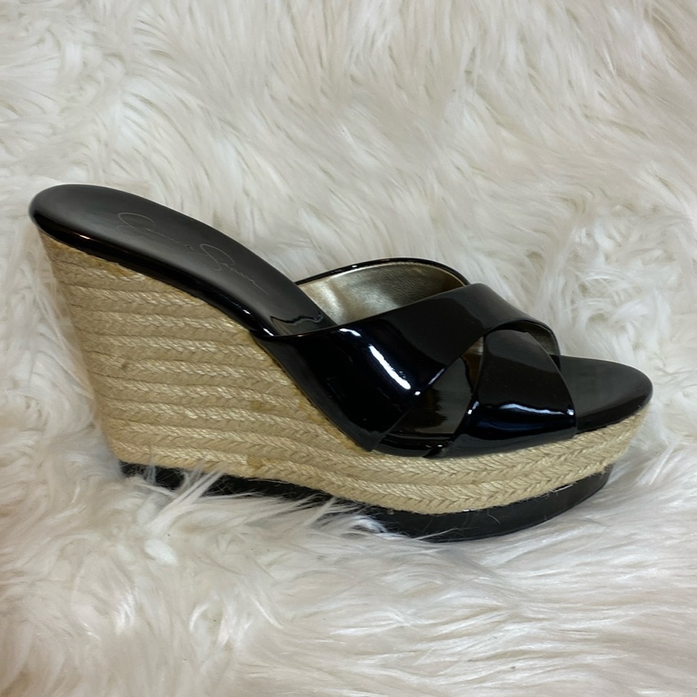 Jessica Simpson JS - Katonal Women’s Black Patent Sandals size 9 EUC